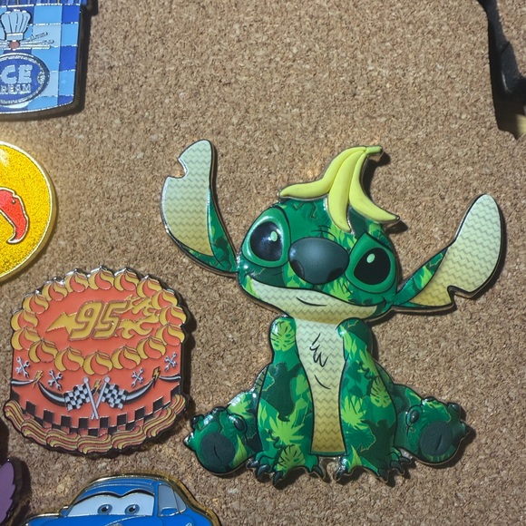 Stitch Crashes Disney Jungle Book Pin - Picture 3 of 3